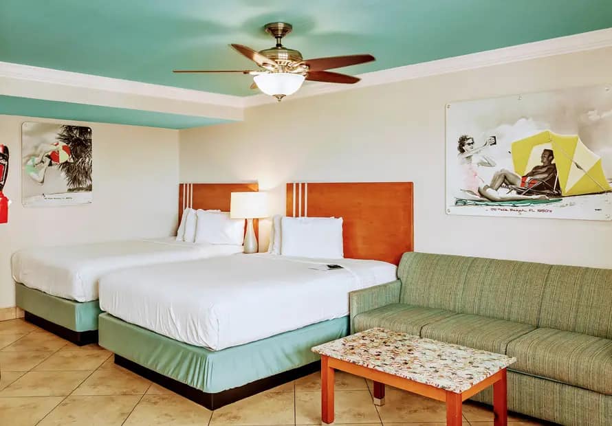 room-img
